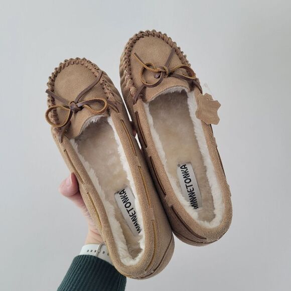 Minnetonka Women's Tan Moccasins Allie Junior Trapper Suede 8m NIB - Picture 6 of 8